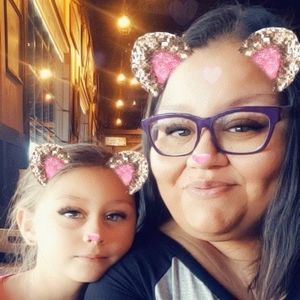 Meet your Posher, Elena